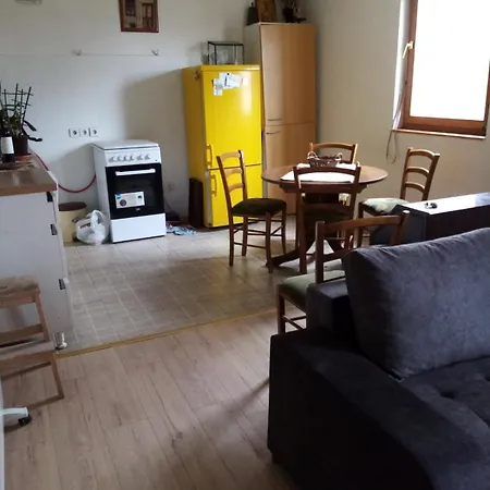 Stan Na Dan, Miran Kraj Apartment *